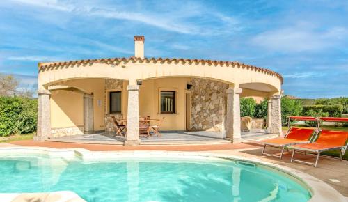 Villas with private pool just 400 meters from the Costa Rei - beach