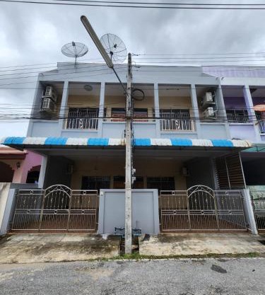 Vince Homestay Betong - 4 Bedroom House