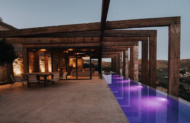Vineyard Desert House -HouseOne-FourFour
