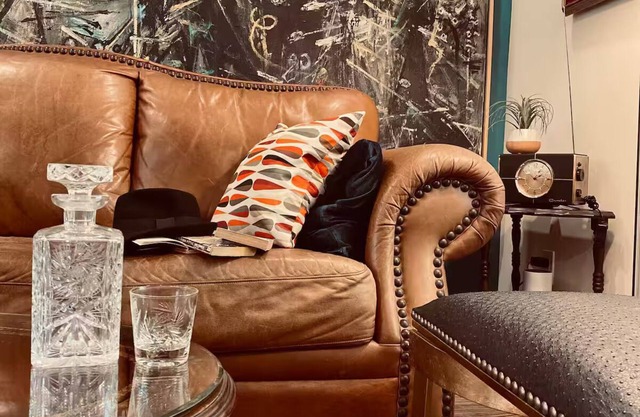 Vintage decor for a retro-chic stay near Montreal - 35 min Airport