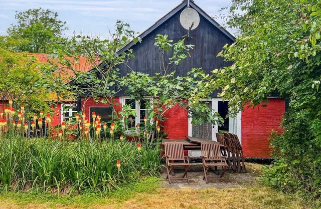 "Virpi" - 8km from the sea by Interhome