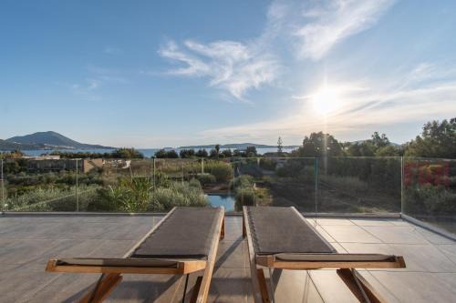 VistaWave Sea View Villa