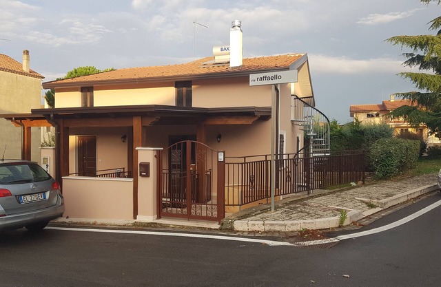 Vitty's Little House