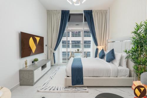 Vogue Opalz by Danube Studio with balcony - Dubai Science Park - Al Barsha