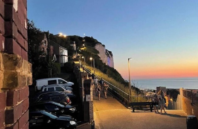 Vue Panoramique sur la mer et les Falaises
