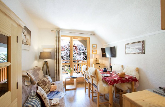 Vue sur la montage ! Studio pour 4, tout équipé