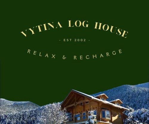 Vytina log house