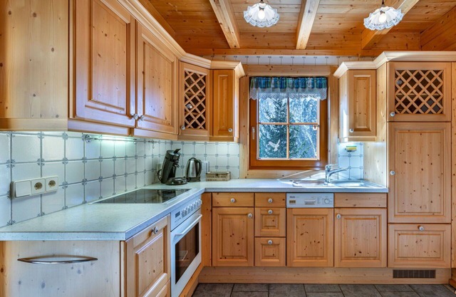 Wonderful private villa for 7 guests with TV, terrace and pets allowed