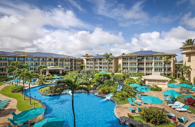 Waipouli Beach Resort Oceanfront Royal 2 BD 3 BA