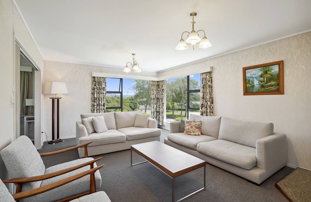 Waitawa Bach - Rotorua Holiday Home