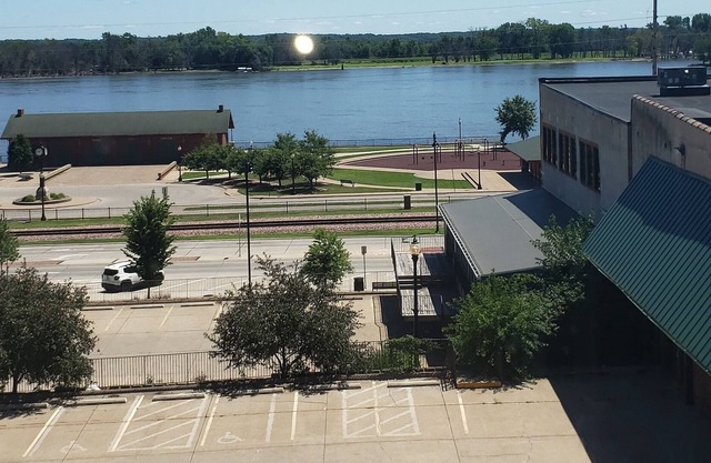 Wake up to a stunning River view