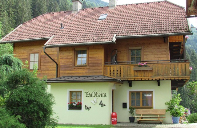 Waldblick holiday flat in Steinfeld