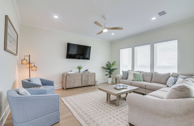 Walk to Beach: Galveston Gem w/Pool Access