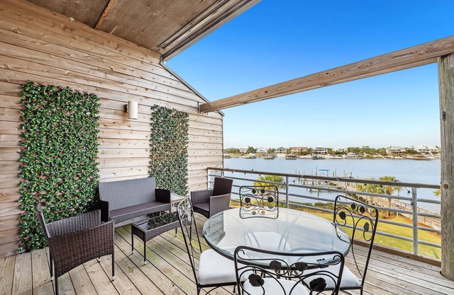 Walk to FloraBama | 2 Pools | 2 Boat Docks w/Slips | My Beach Getaways