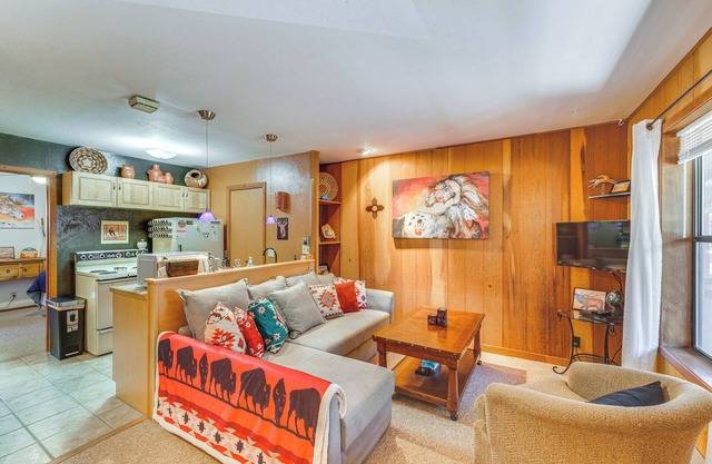 Walk to Ski Slopes: Angel Fire Condo w/Fireplace!