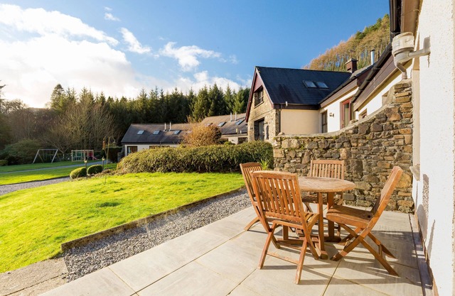 Walled Garden Mews 3 - a mews cottage that sleeps 6 guests in 2 bedrooms
