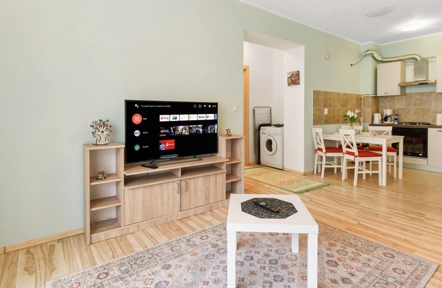 Walter Maracineanu nr. 20, bloc CORP A