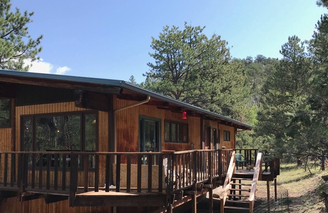 Wapiti Getaway near Mount Princeton Hot Springs, Nathrop, With private hot tub