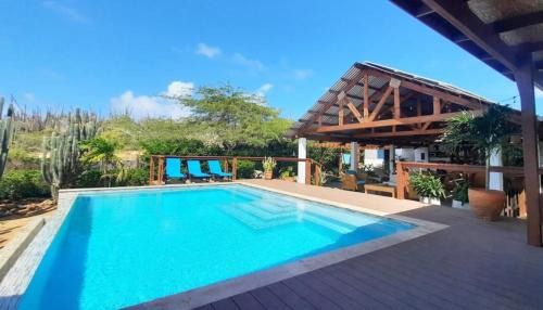 Wariruri Villa