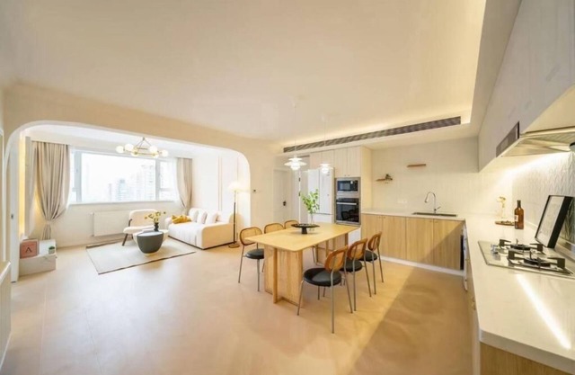 Warm 4Bedroom Apartment with Huangpu River View