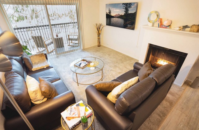 Warner Brothers/Universal Studios 2bdrm2bth Getaway