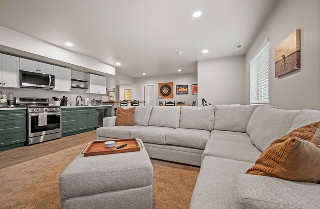 Wasatch Peak Chateau R3b | Pool | Hot Tub | Lower
