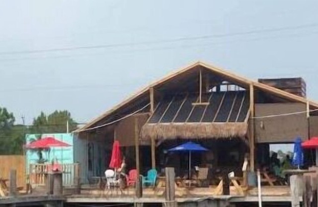 Water Front Davis Bayou w/ 2 docks.