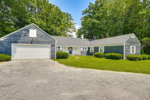 Water-View Home in the Berkshires