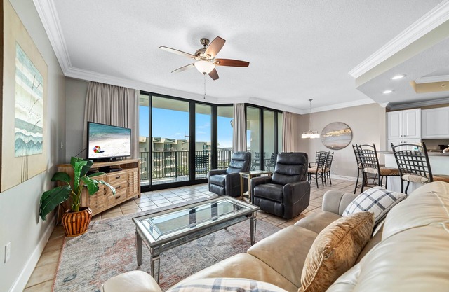 WATERFRONT CONDO RESORT, LAZY RIVER, BOAT DOCKS
