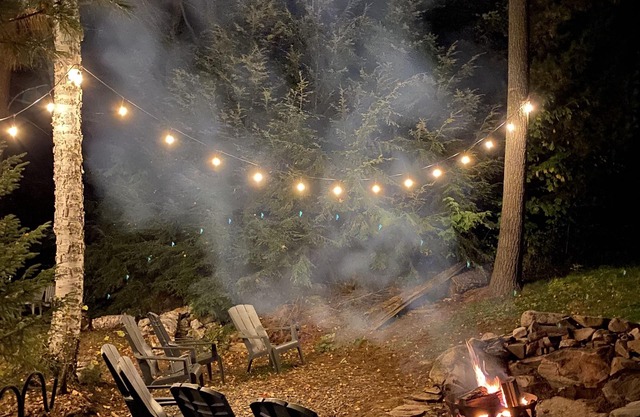 Waterfront cottage on Redstone Lake