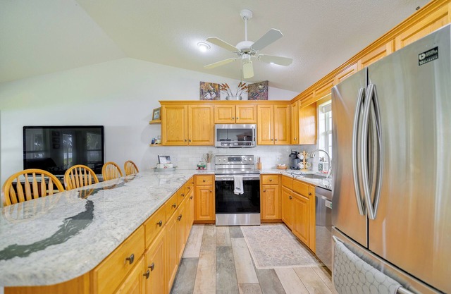 Waterfront Floral City Home: On Bradley Lake!