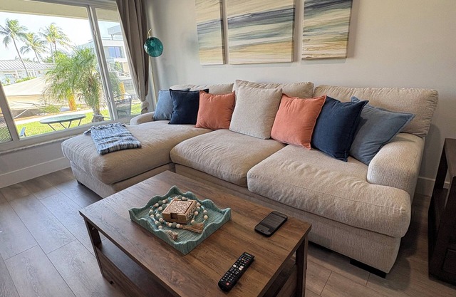 waterfront Fort Lauderdale condo with heated pool