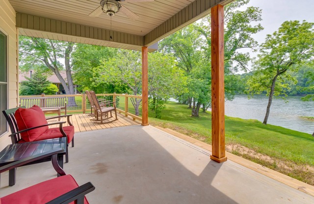 Waterfront Getaway w/Patio on the White River!
