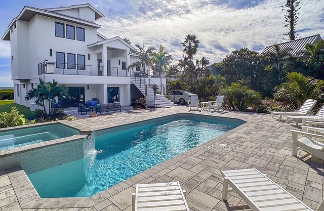 Waterfront Home w Heated Pool Jacuzzi & Private Dock