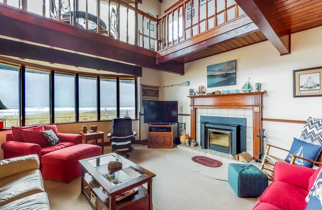 Waterfront home with ocean views, hot tub & fireplace