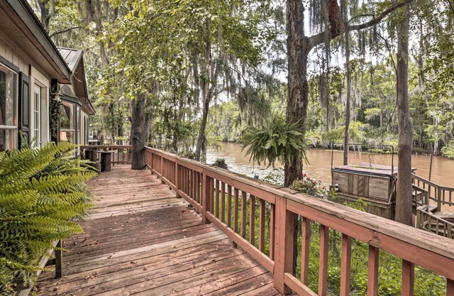 Waterfront Karnack Home w/Boathouse & Deck!