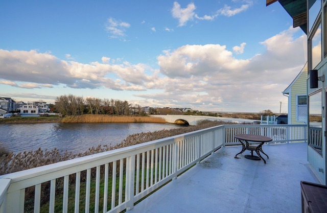 Waterfront -Ocean view-4 bedroom 4 1/2 bath August only Rental