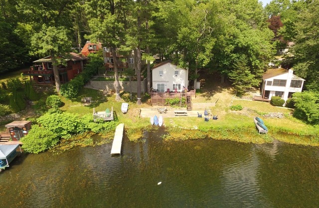 Waterfront on Lake Sunnyside near Lake George!
