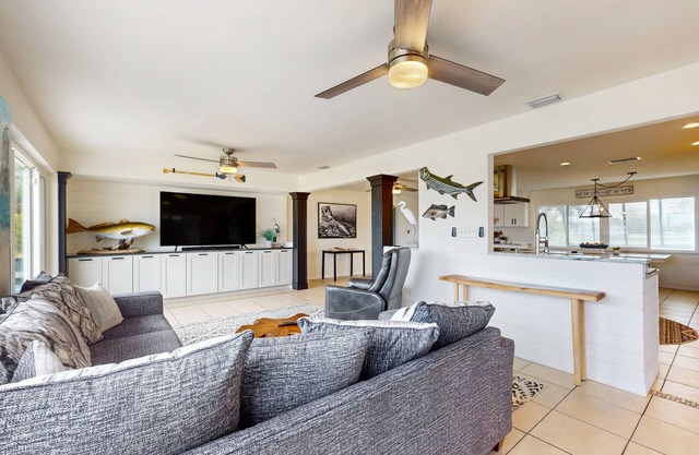 Waterfront Paradise: Heated Saltwater Pool, Private Dock, Snowbird-Friendly