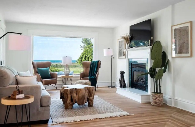 Waterfront sleeps 13 2-Kings/Crib/1st flr sleepernn