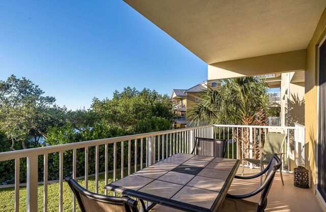 Waterfront Town Home w/Private Beach Access - Near Dining, Golf, & Marina
