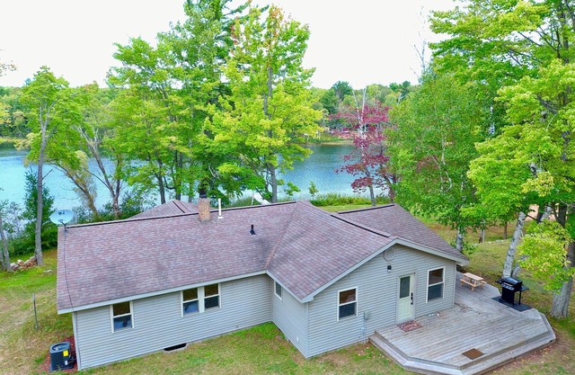 Waterfront U.P. Escape - Kayaks, Fishing, Trail Access