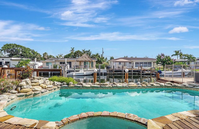 Waterfront Villa – Private Pool!