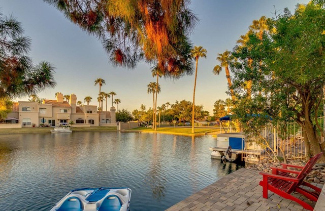 Waterfront w/ Heated Pool & Paddle Boat in Gilbert