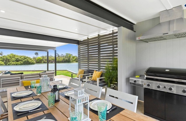 Watersedge – absolute waterfront