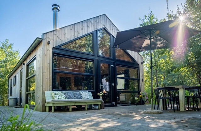 Waterside holiday home. Centrally situated in Friesland