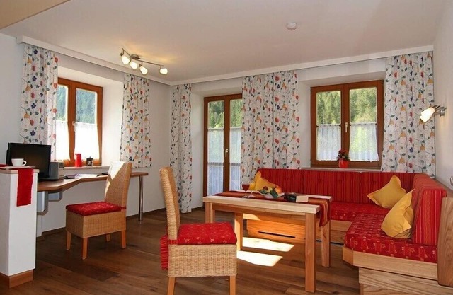 Watzmann - 2-zimmer-ferienwohnung, Südbalkon, 2 Personen, 44 qm, Safe, Küchenecke