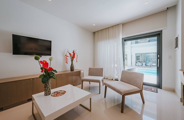 Waykiri Unit A-05 Luxurious New Apartment, Noord