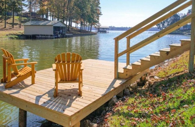 Weiss Choice on Weiss Lake Waterfront Home