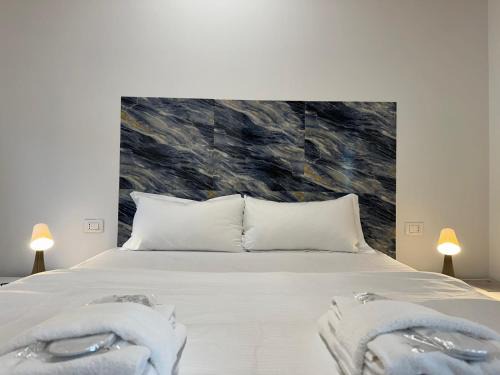 Welc-ōM Celeste Rooms